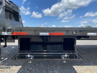 New 2026 MAXXD 32' x 102" 30k Hyd Dove Gooseneck Trailer