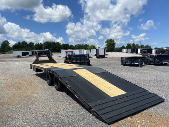 New 2026 MAXXD 32' x 102" 30k Hyd Dove Gooseneck Trailer