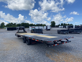 New 2026 MAXXD 32' x 102" 30k Hyd Dove Gooseneck Trailer