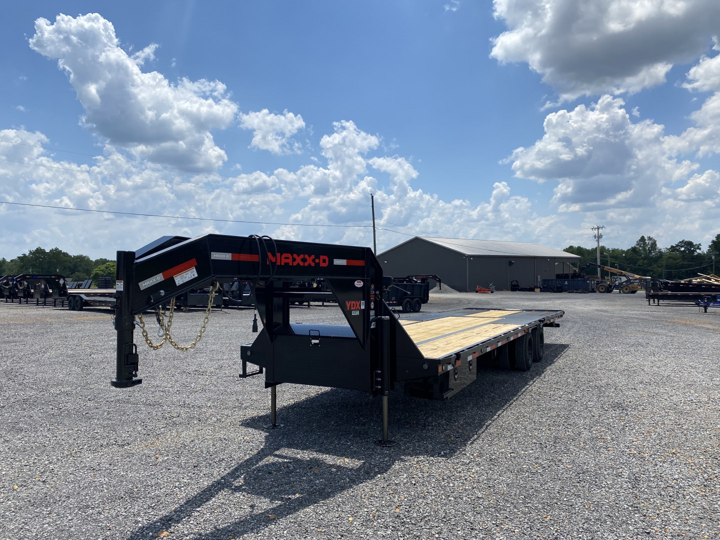 New 2026 MAXXD 32' x 102" 30k Hyd Dove Gooseneck Trailer