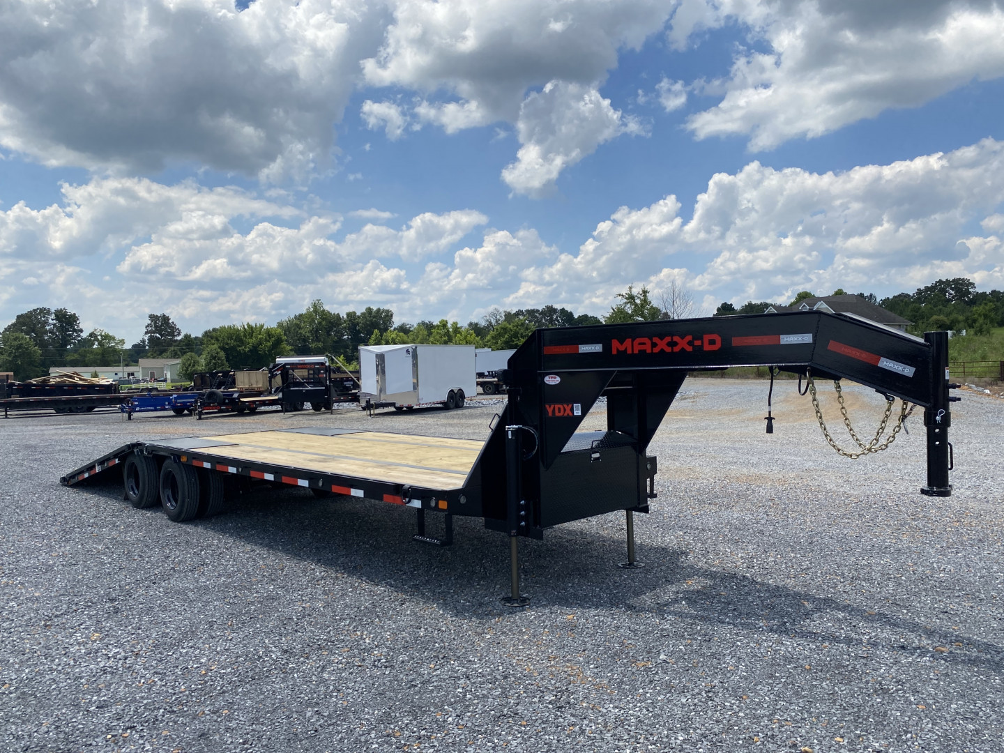 New 2026 MAXXD 32' x 102" 30k Hyd Dove Gooseneck Trailer
