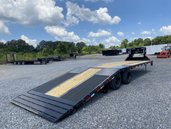 New 2026 MAXXD 32' x 102" 30k Hyd Dove Gooseneck Trailer