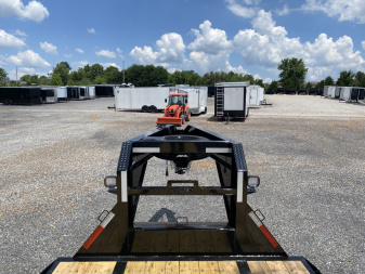 New 2026 MAXXD 32' x 102" 30k Hyd Dove Gooseneck Trailer