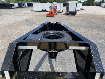 New 2026 MAXXD 32' x 102" 30k Hyd Dove Gooseneck Trailer