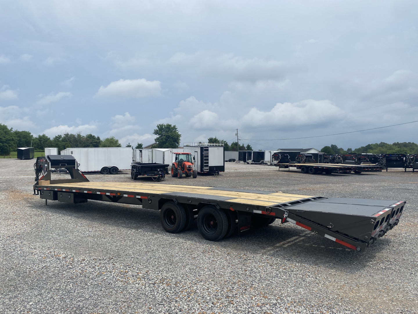 New 2026 MAXXD 102"X40' 40K *ENGINEERED FRAME* Gooseneck Flatbed Trailer