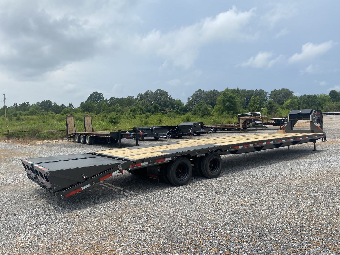 New 2026 MAXXD 102"X40' 40K *ENGINEERED FRAME* Gooseneck Flatbed Trailer