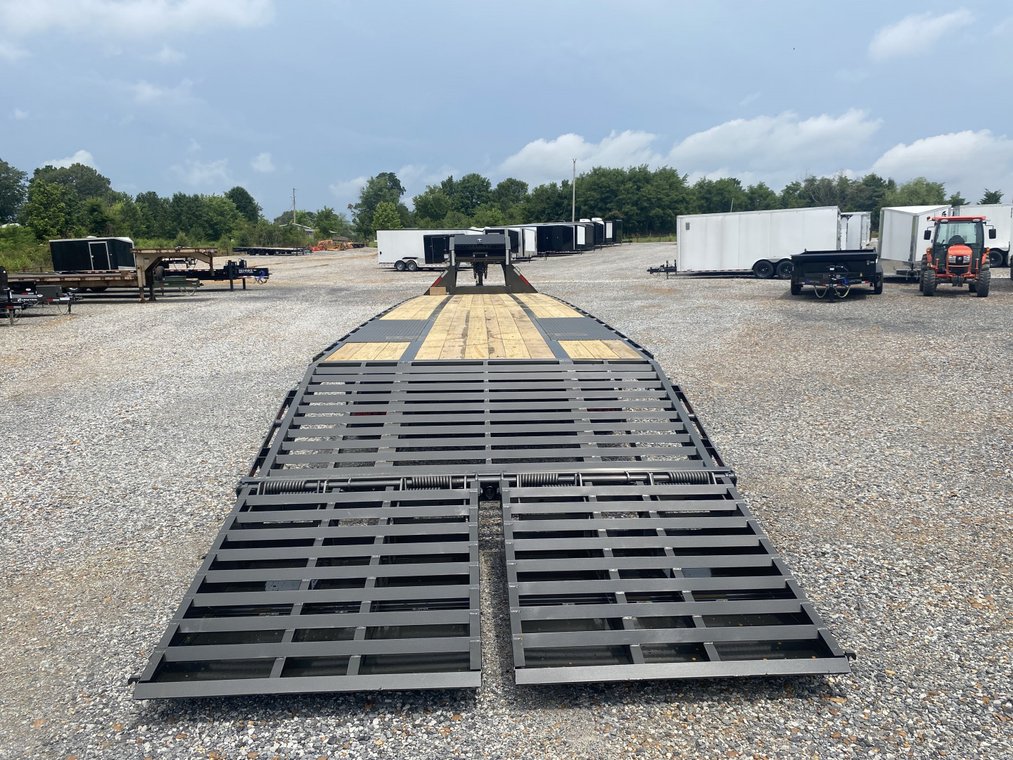 New 2026 MAXXD 102"X40' 40K *ENGINEERED FRAME* Gooseneck Flatbed Trailer