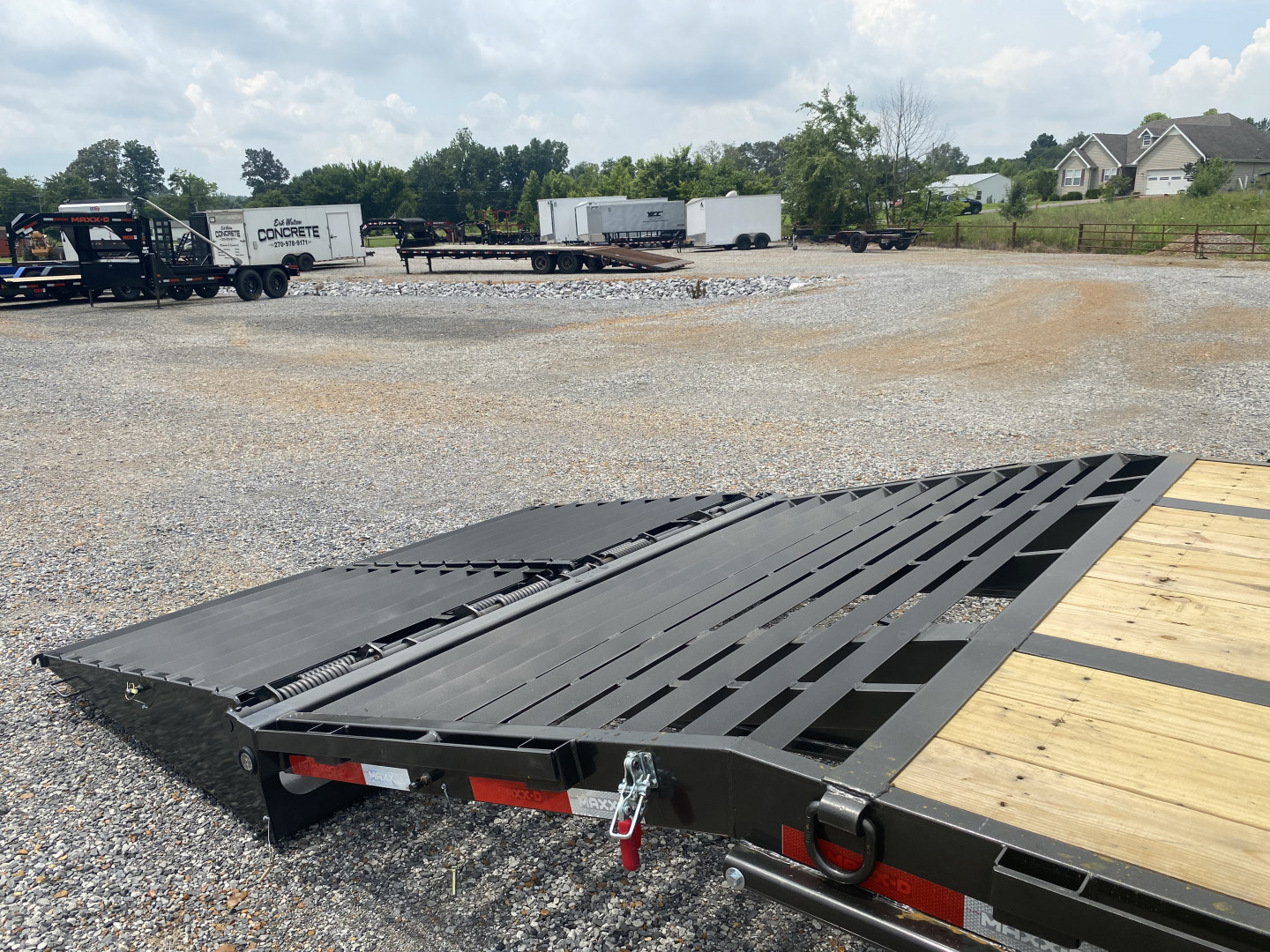 New 2026 MAXXD 102"X40' 40K *ENGINEERED FRAME* Gooseneck Flatbed Trailer