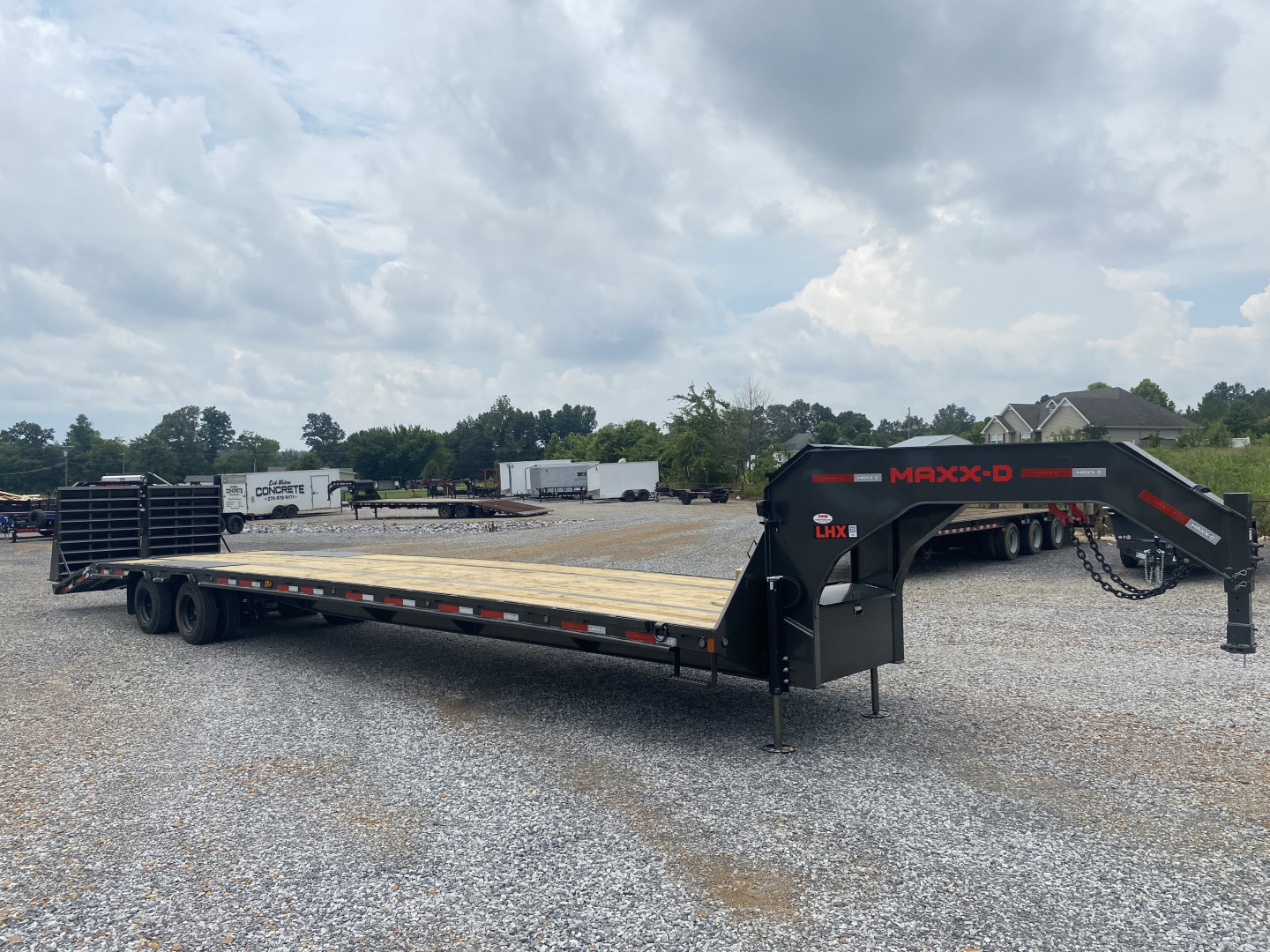 New 2026 MAXXD 102"X40' 40K *ENGINEERED FRAME* Gooseneck Flatbed Trailer