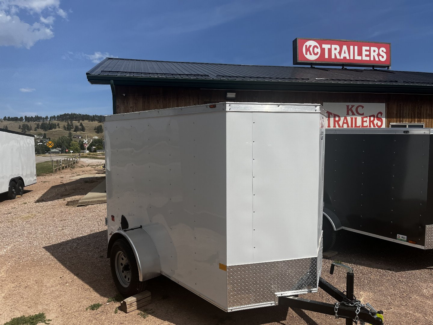 New 2025 Continental Cargo Cargo / Enclosed Trailer