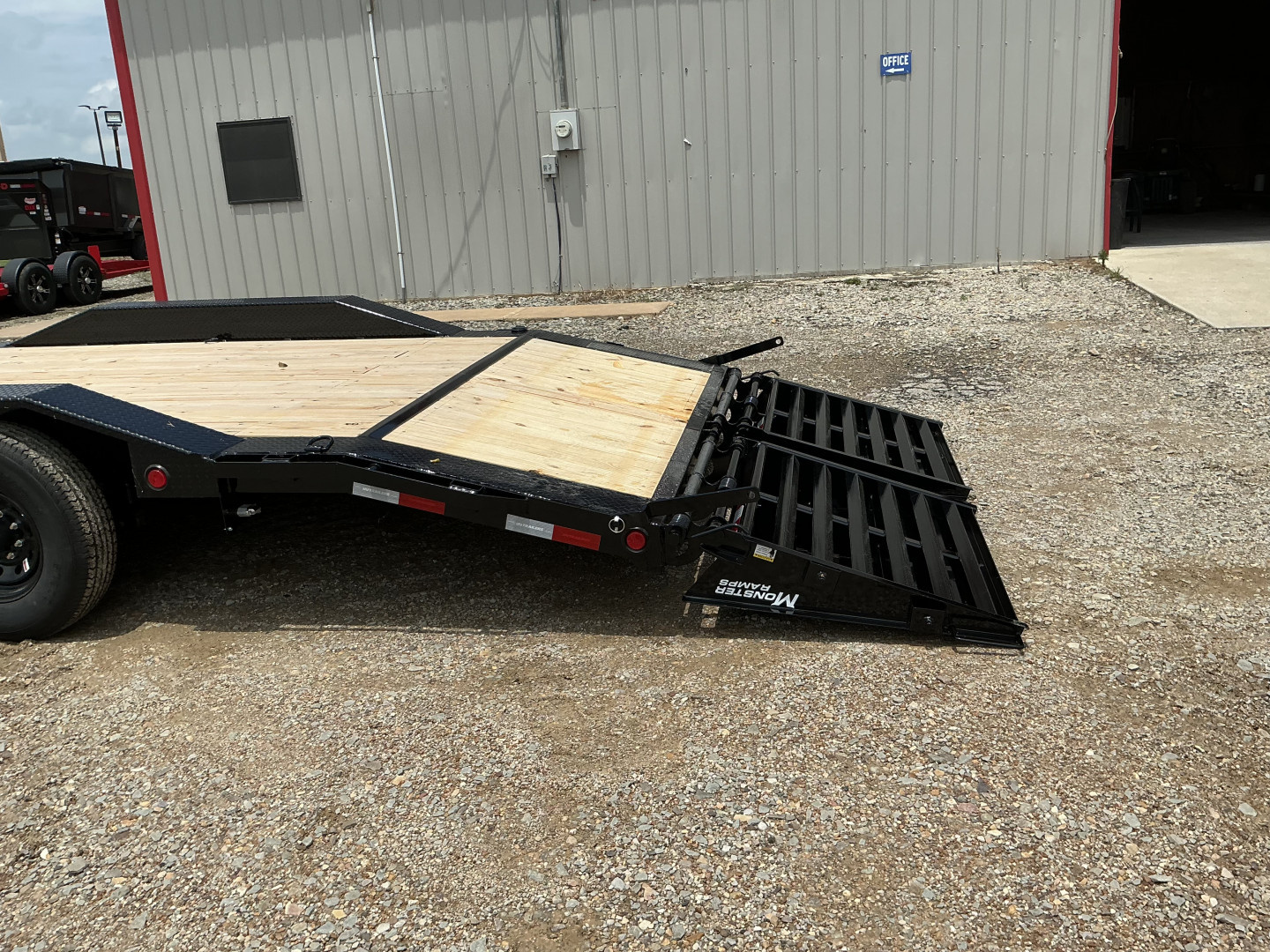 New 2026 PJ 102"x24' Gooseneck Super-Wide Equipment Trailer – B6