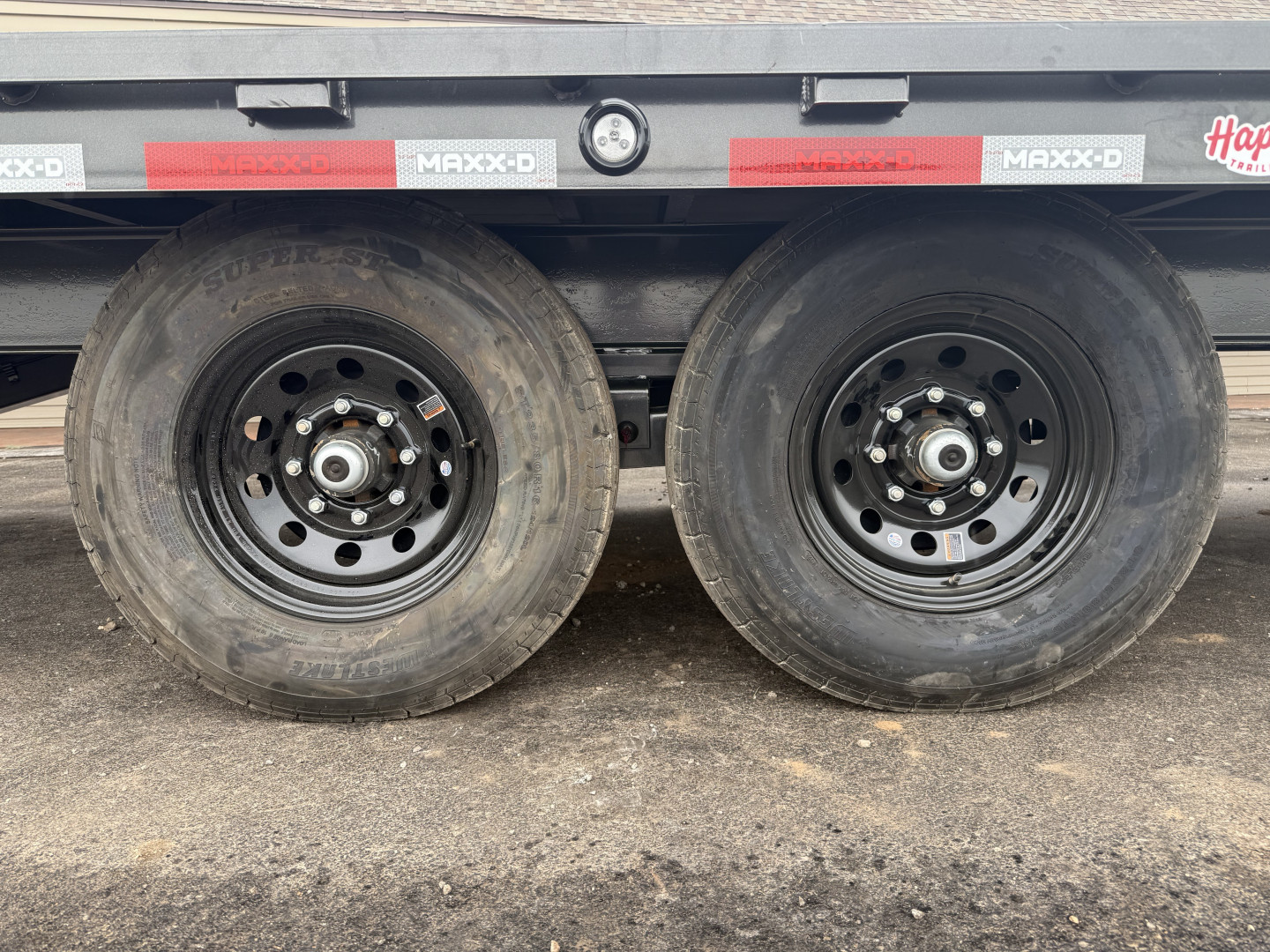 New 2026 MAXX-D 102”x20’ BP Deckover Flatbed – DOX