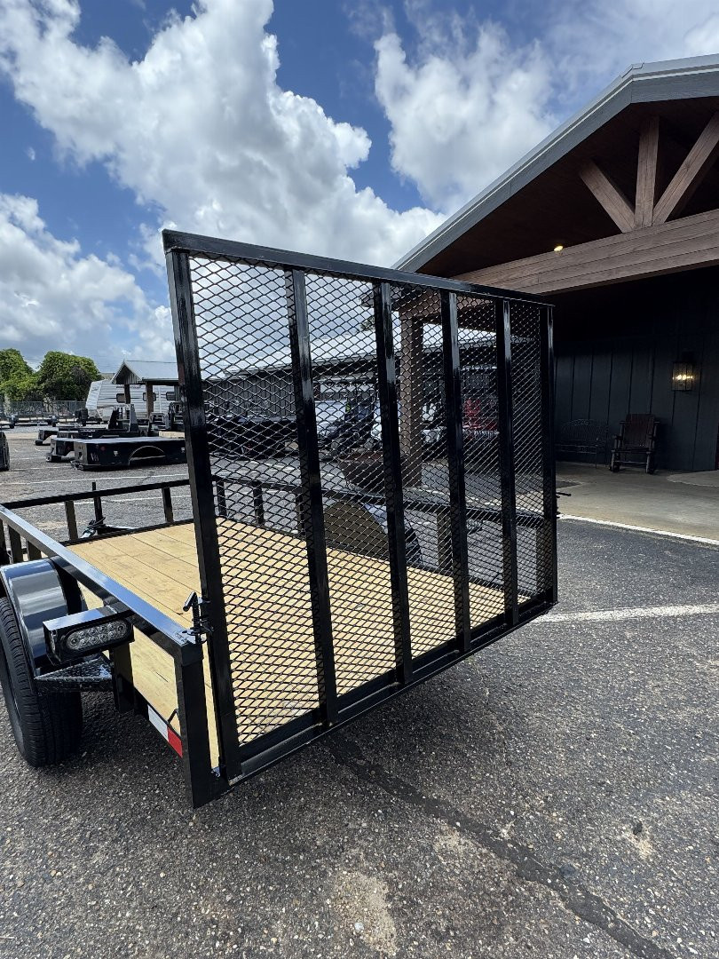 New 2025 Blazer 5x10 Utility Trailer(7UBBU101XSU007800)