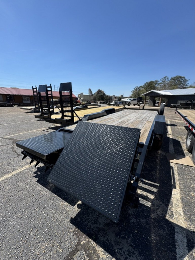 New Liberty 83'x20' 14k Equipment Hauler(5M4LE2027SF043564)