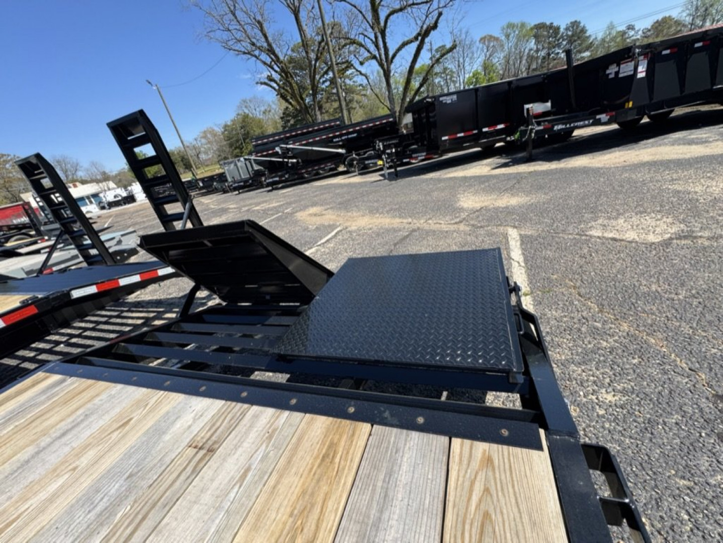 New Liberty 83'x20' 14k Equipment Hauler(5M4LE2027SF043564)