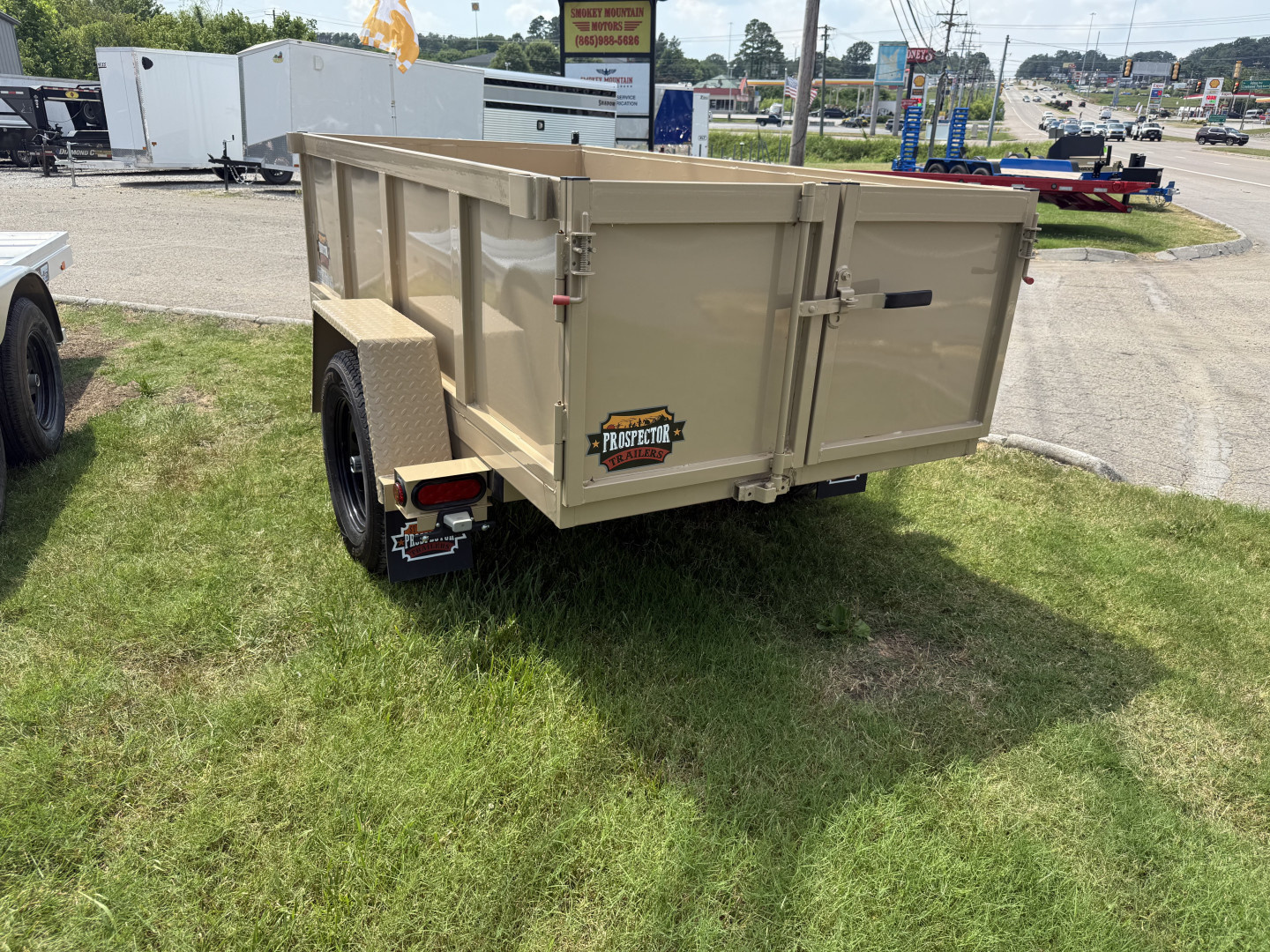 New 2025 Prospector 4X8 MANUAL DUMP 24" SIDES Dump Trailer