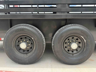 New 2025 Delco 6'8"x20' GN Bar Top Livestock Trailer - B8 Cattleman
