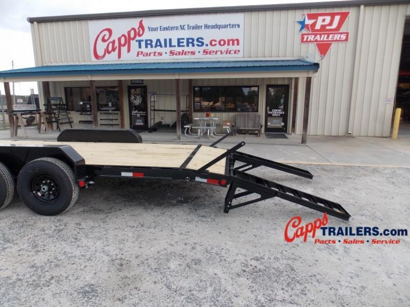 New 2025 PJ TRAILERS PJ CCJ2472BSBK-SRRR 14K Equipment Trailer