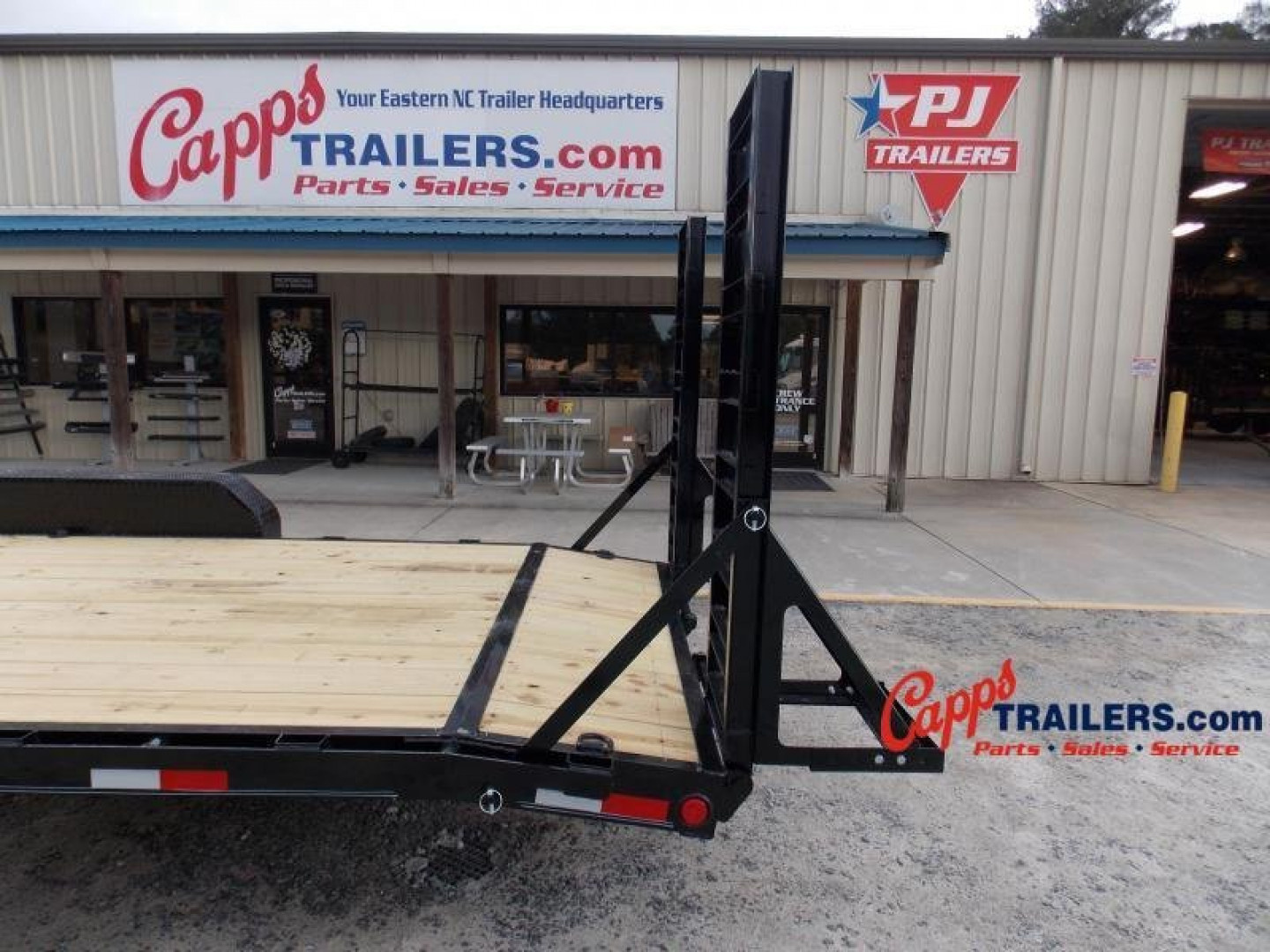New 2025 PJ TRAILERS PJ CCJ2472BSBK-SRRR 14K Equipment Trailer