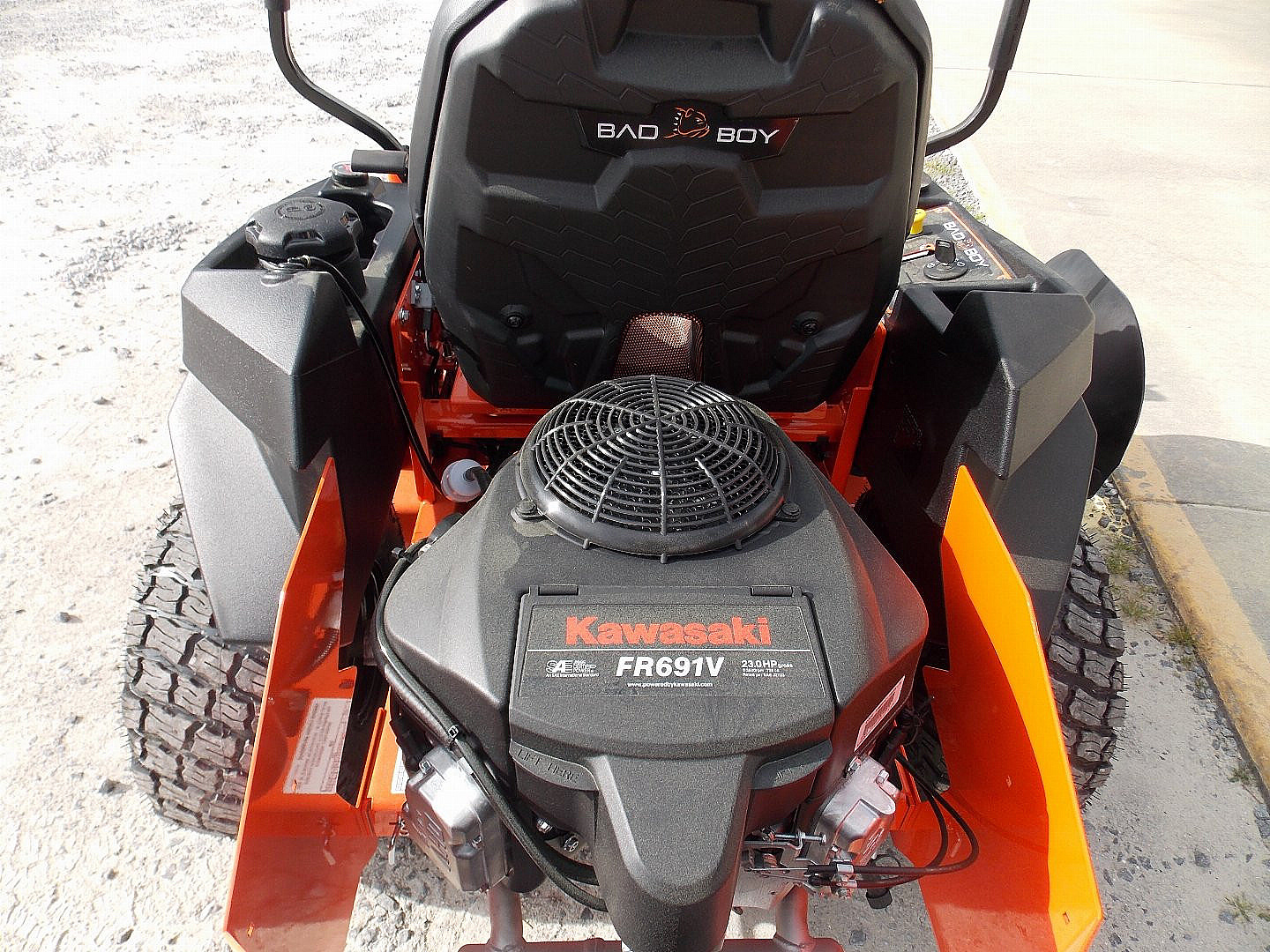 New 2025 Bad Boy ZT Avenger BAZ54FR691 Lawn Mower