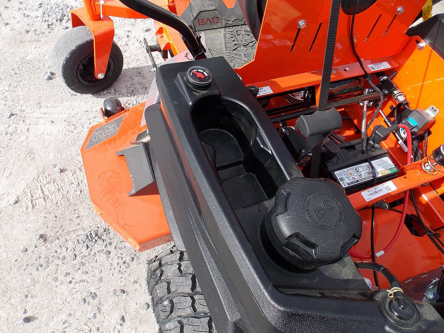 New 2025 Bad Boy ZT Avenger BAZ54FR691 Lawn Mower