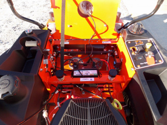 New 2025 Bad Boy Lawn Mowers BZS54KT726