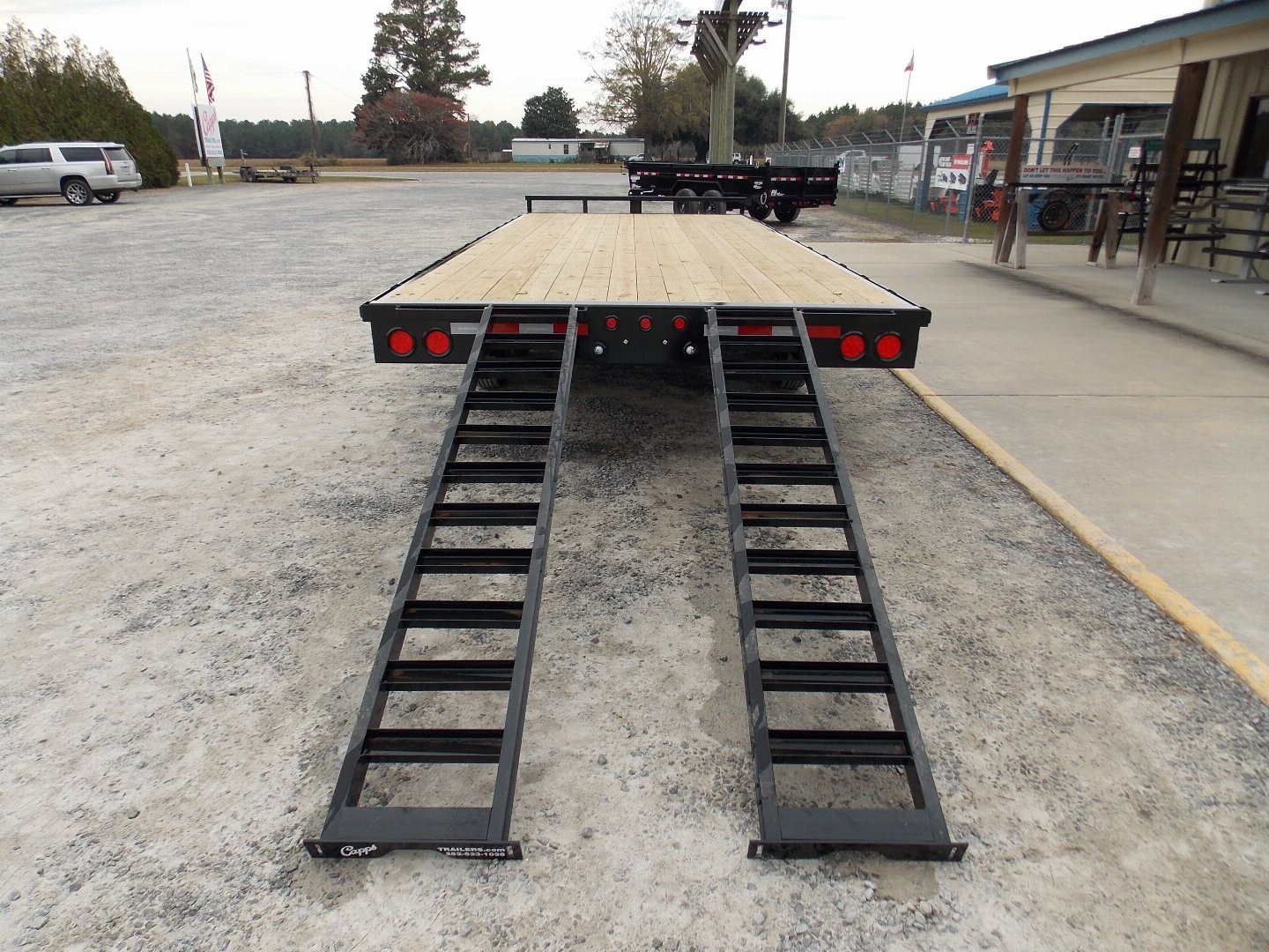 New 2025 PJ TRAILERS L7J2072BSSK 14K DECKOVER