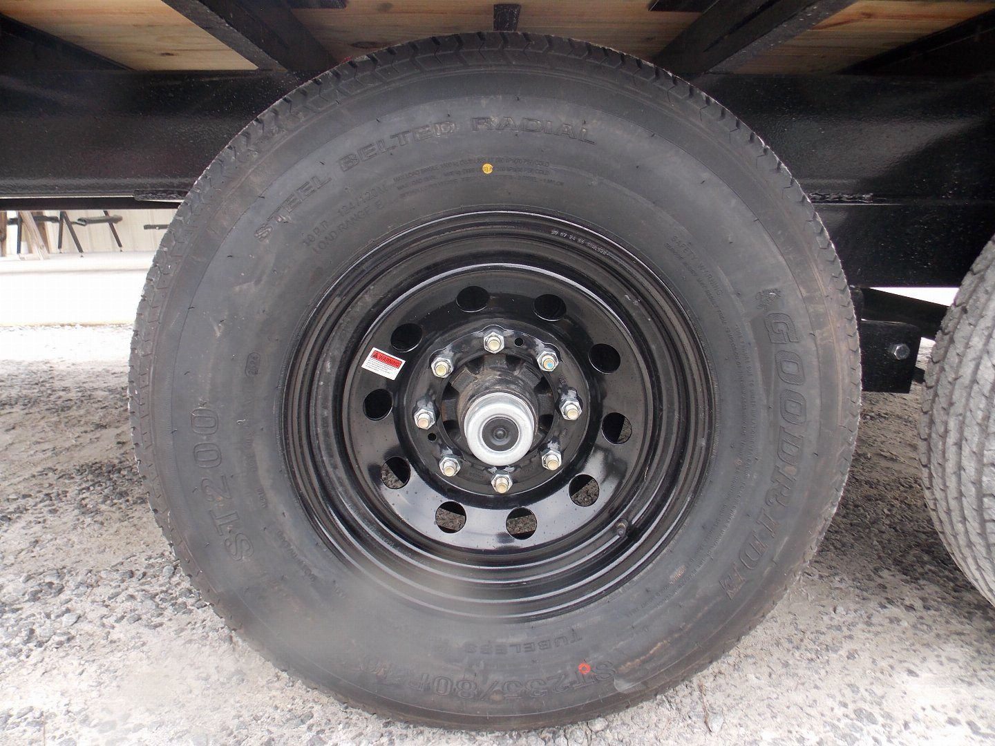 New 2025 PJ TRAILERS L7J2072BSSK 14K DECKOVER TRAILER