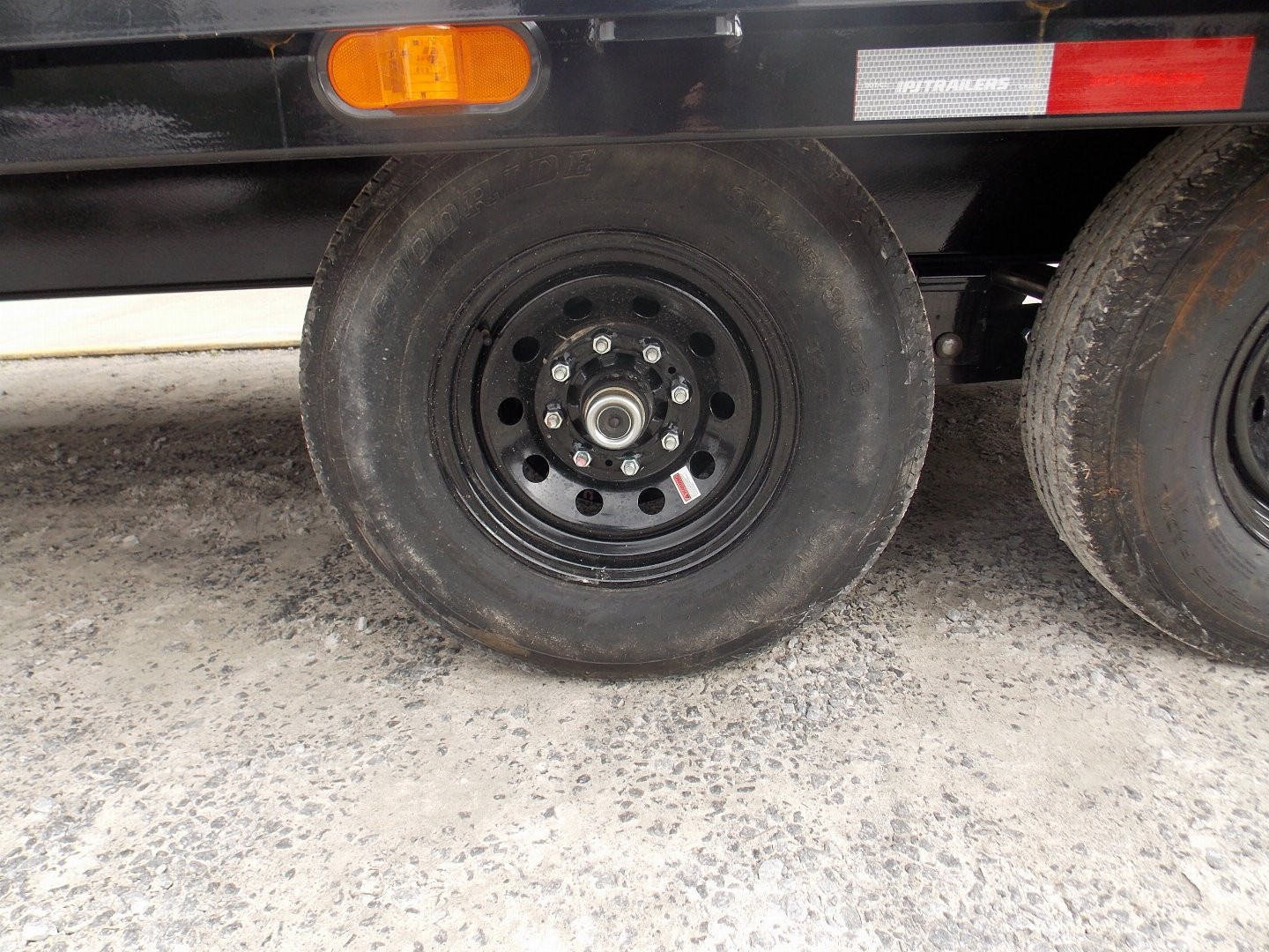 New 2025 PJ TRAILERS PJ PJ F8J2672BSYK 14K Deckover Trailer