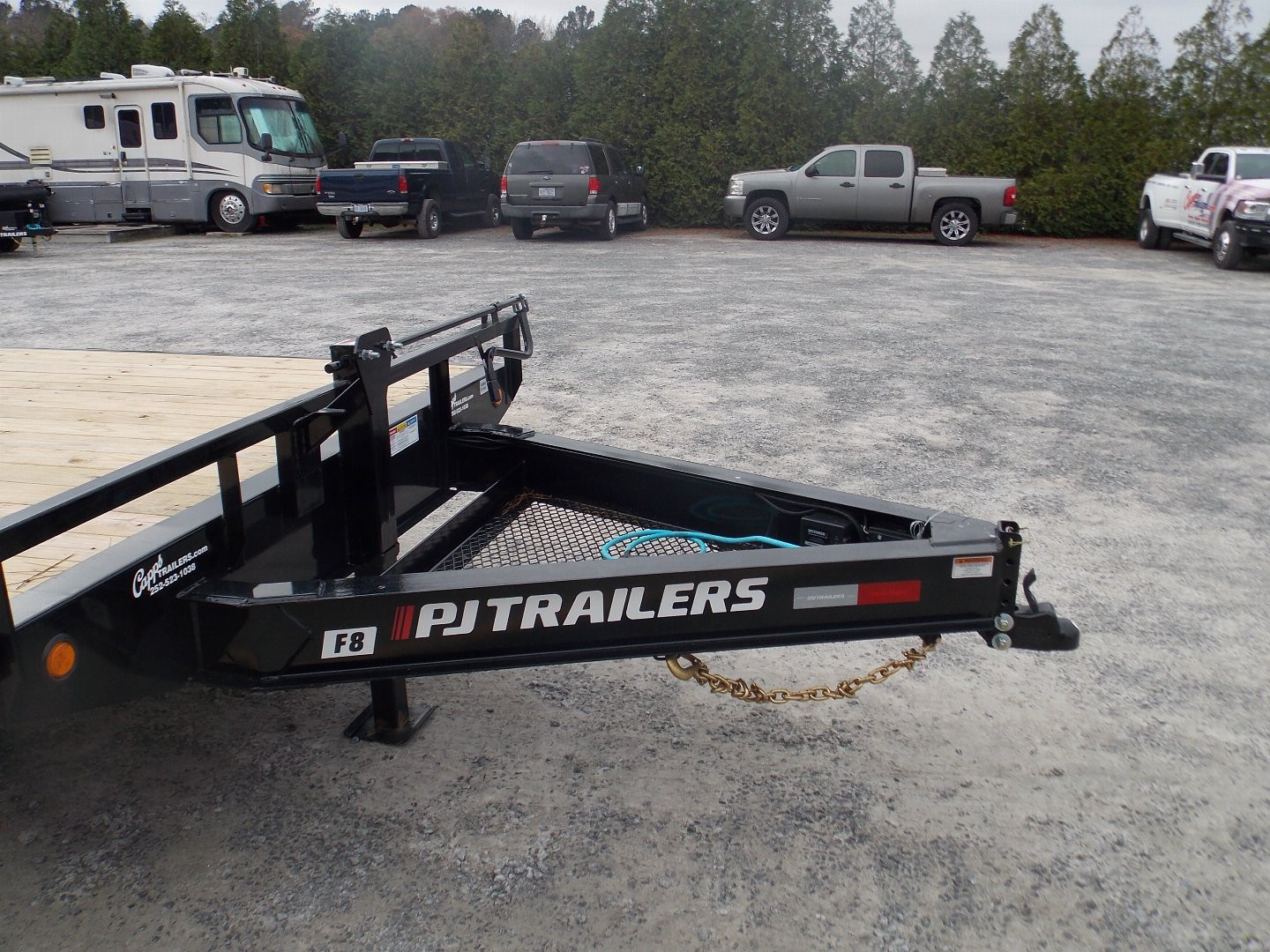 New 2025 PJ TRAILERS PJ PJ F8J2672BSYK 14K Deckover Trailer