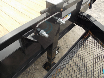 New 2025 PJ TRAILERS PJ PJ F8J2672BSYK 14K Deckover Trailer