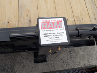 New 2025 PJ TRAILERS PJ PJ F8J2672BSYK 14K Deckover Trailer