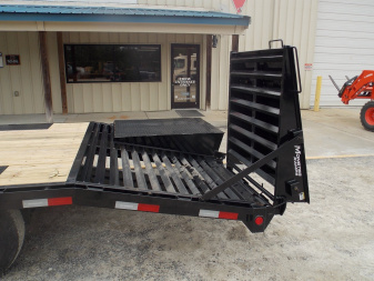 New 2025 PJ TRAILERS PJ PJ F8J2272BSYK 14K Deckover Trailer