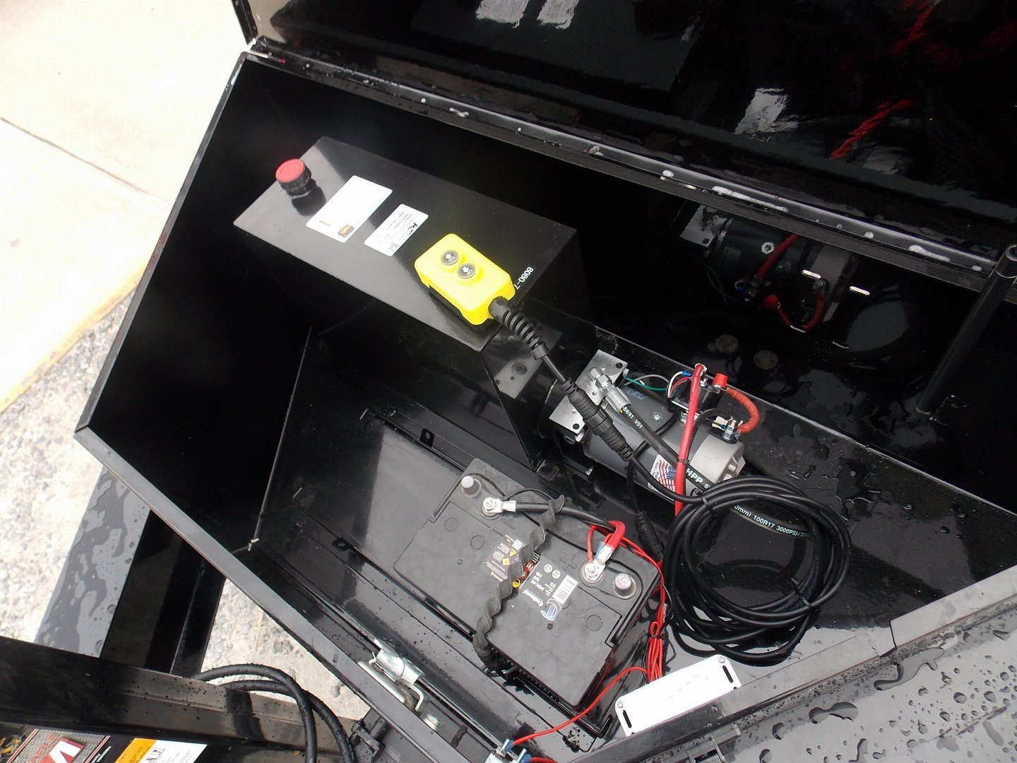 New 2025 LibertyLD14K83X14B8TSHS 83" X 14' High Side Telescopic Dump Trailer