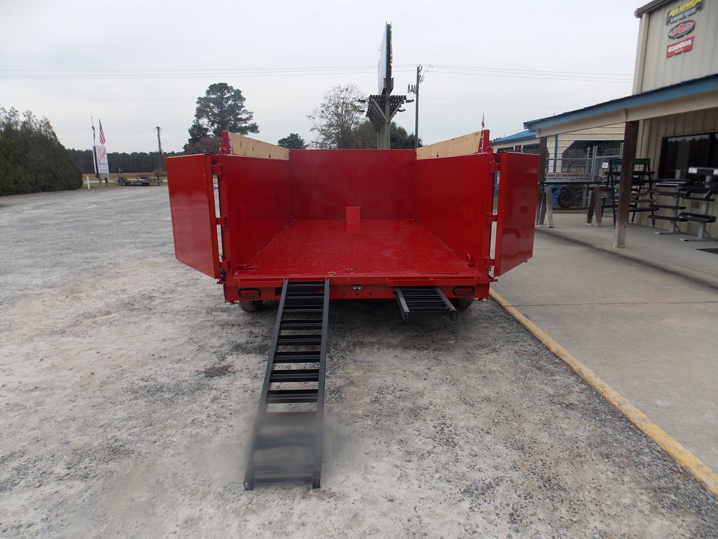 New 2025 LibertyLD14K83X14B8TSHS 83" X 14' High Side Telescopic Dump Trailer