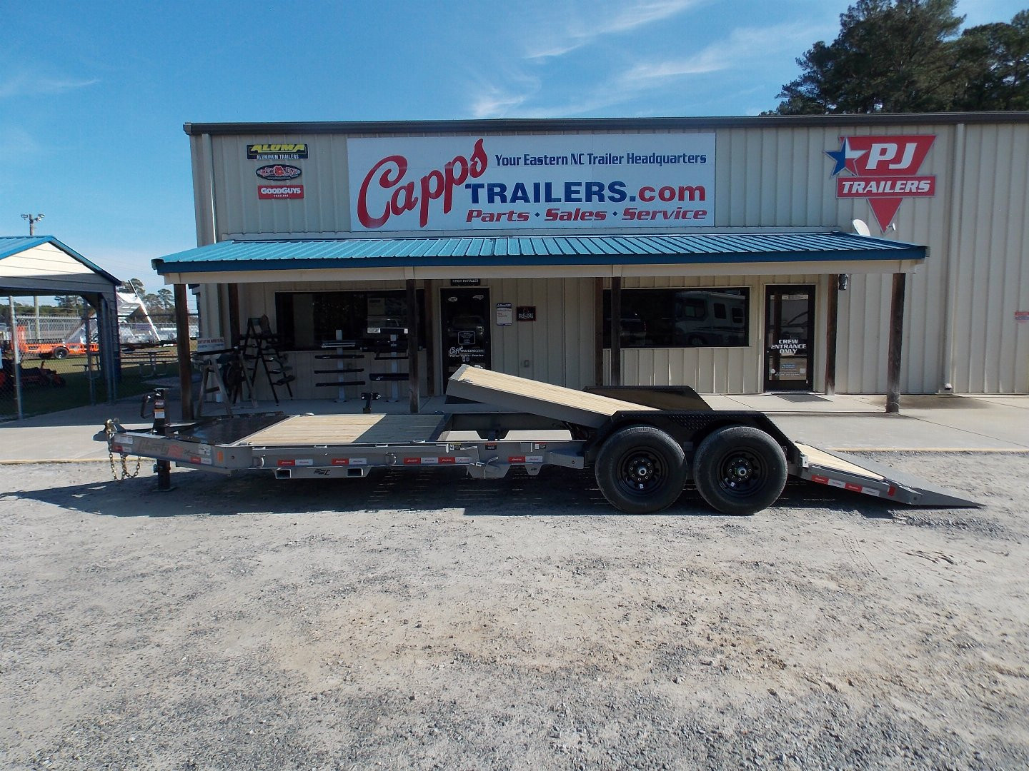 New 2026 Liberty LT14K83X22SPB8WF GRAY B/O Tilt Trailer