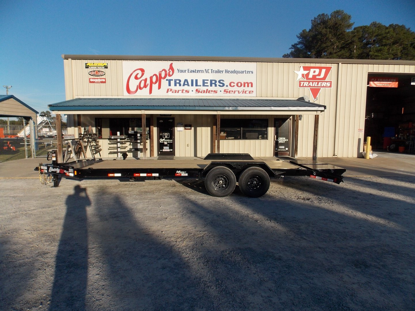 New 2025 Liberty LE14K83X22B8MR Equipment Trailer