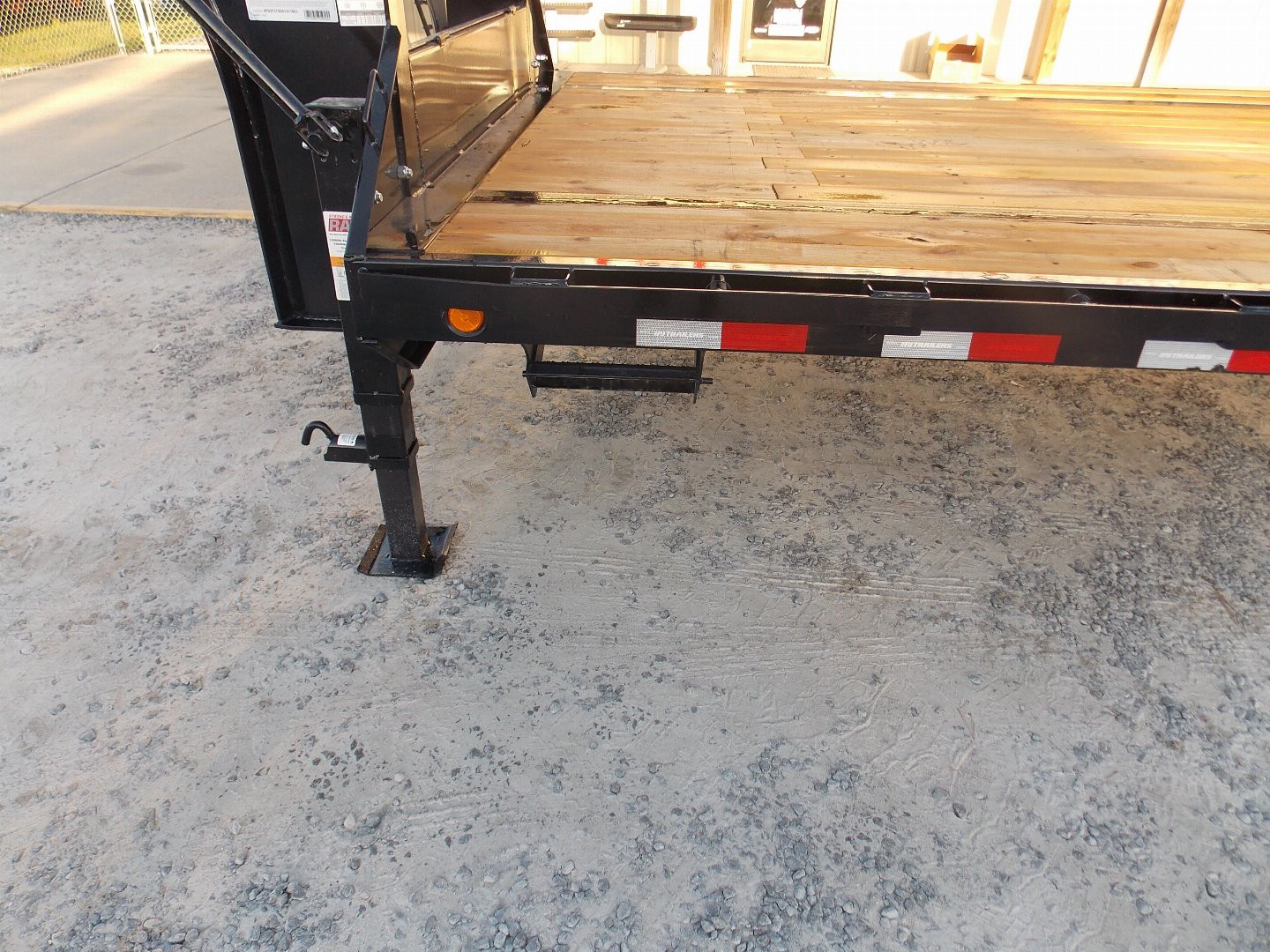 New 2025 PJ Trailers PJ LSQ2872BSWK Deckover Trailer