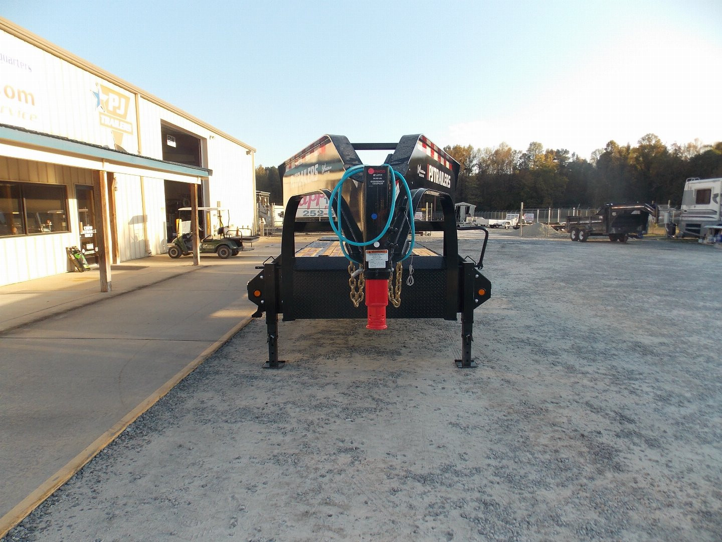 New 2025 PJ Trailers PJ LSQ2872BSWK Deckover Trailer