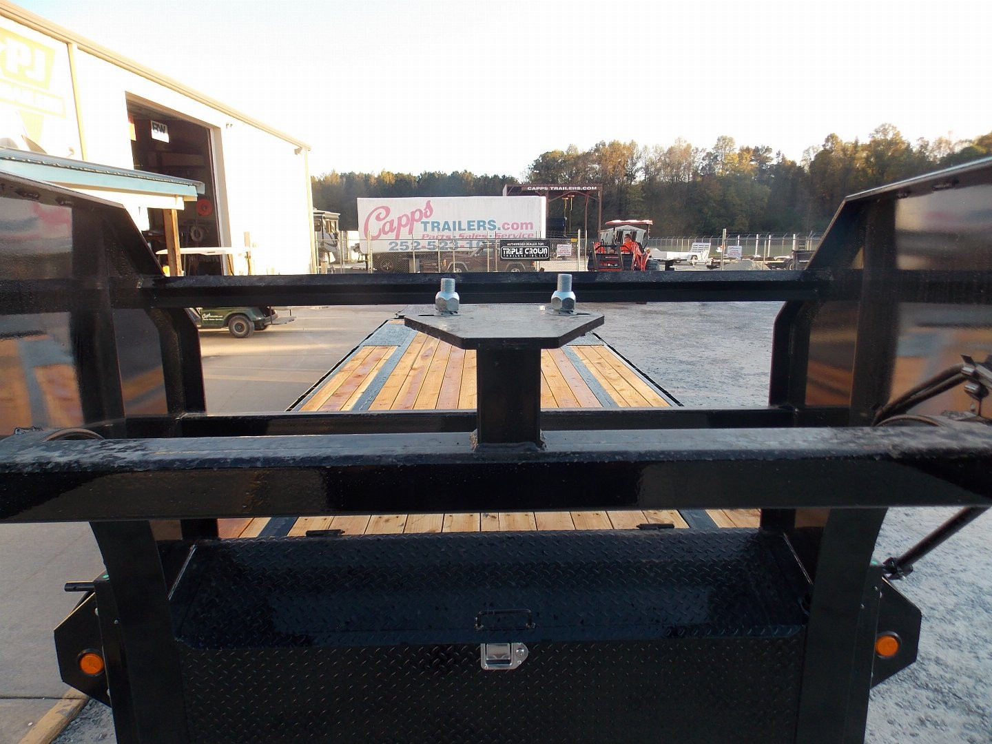 New 2025 PJ Trailers PJ LSQ2872BSWK Deckover Trailer