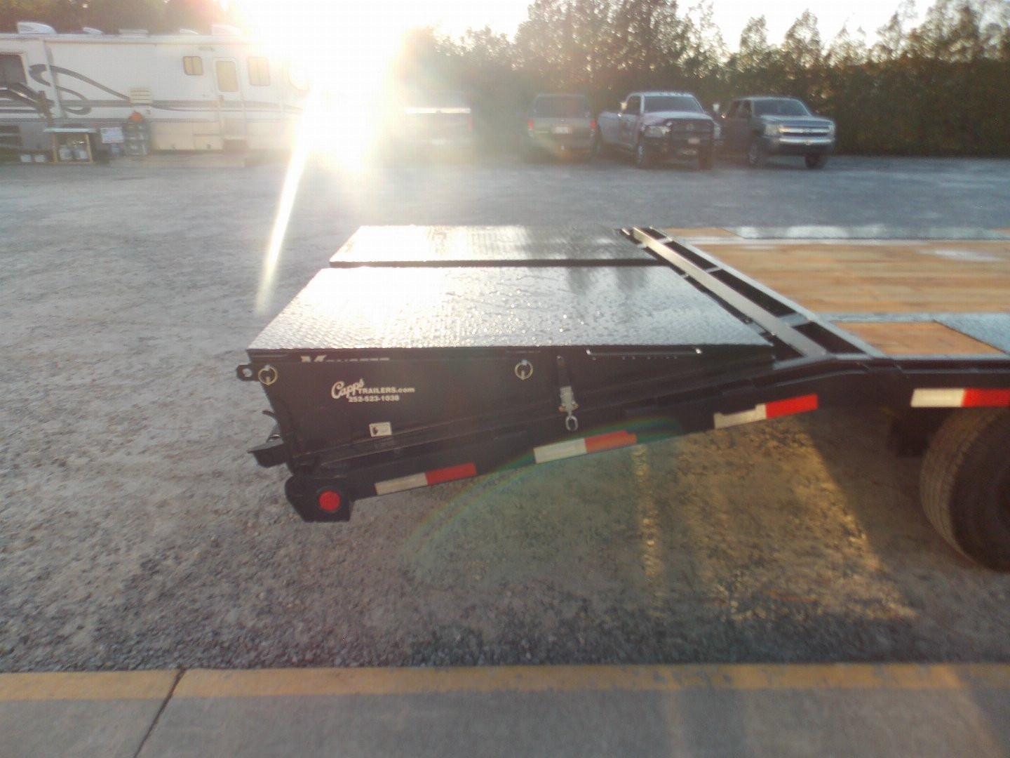 New 2025 PJ Trailers PJ LSQ2872BSWK Deckover Trailer