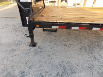 New 2025 PJ Trailers PJ LSQ2872BSWK Deckover Trailer