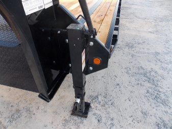 New 2025 PJ Trailers PJ LSQ2872BSWK Deckover Trailer