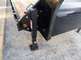 New 2025 PJ Trailers PJ LSQ2872BSWK Deckover Trailer