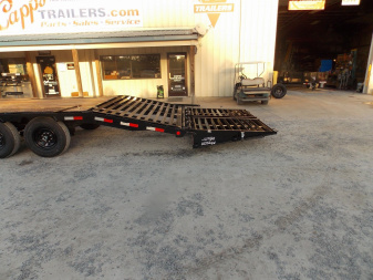 New 2025 PJ Trailers PJ LSQ2872BSWK Deckover Trailer