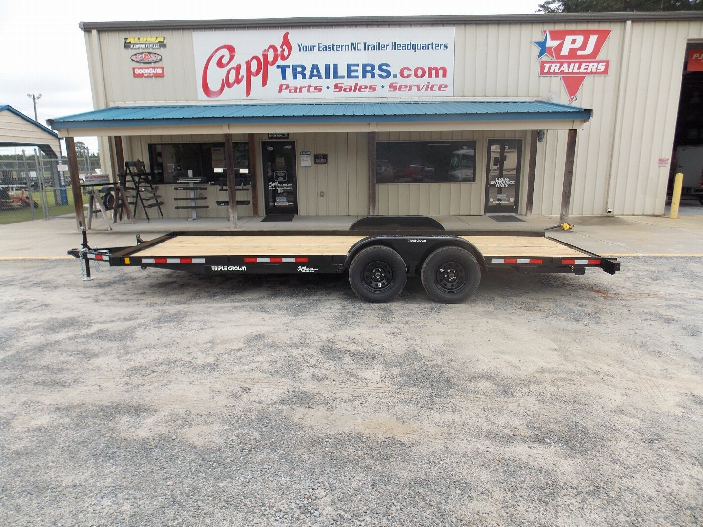 New 2026 Triple Crown Trailers TC CHWF7X207K Car Hauler for sale in ...