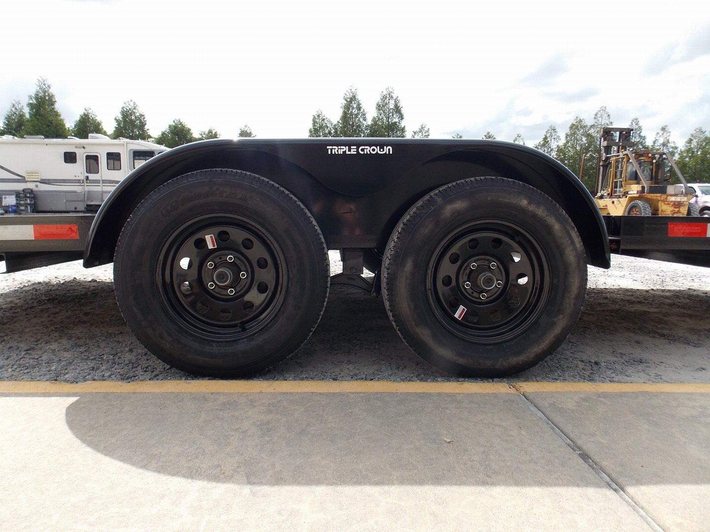 New 2026 Triple Crown Trailers TC CHWF7X187K Car Hauler