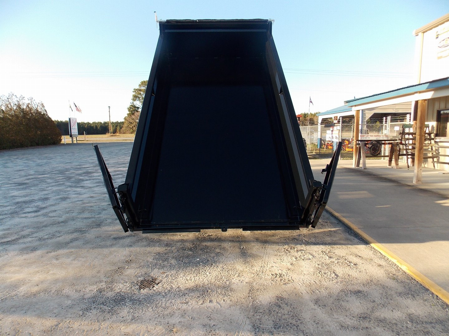 New 2025 Hawke Trailers FLPT-7K-7X14H Dump Trailer