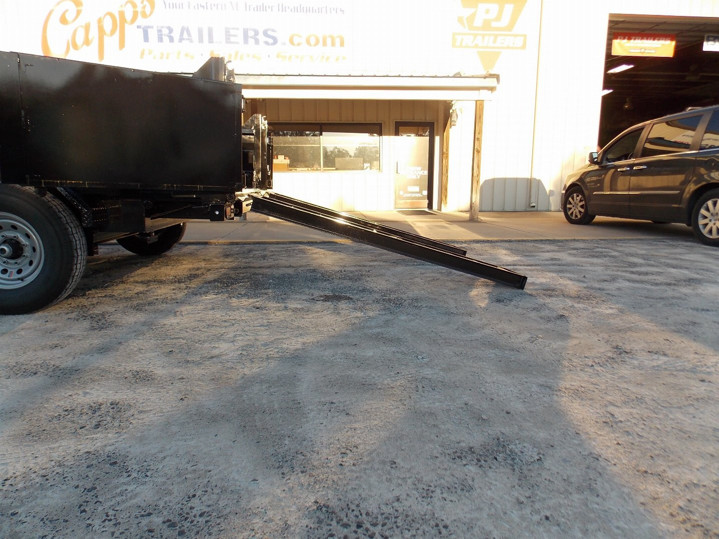 New 2025 Hawke Trailers FLPT-7K-7X14H Dump Trailer