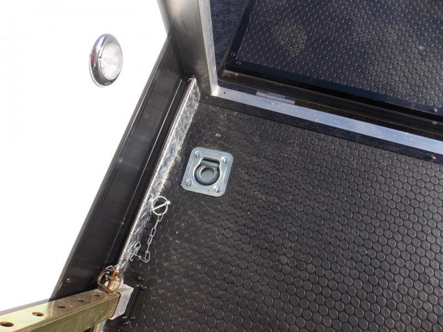 New 2024 MISSION ALC MCH8.5X24-PPS - WHITE Cargo / Enclosed Trailer